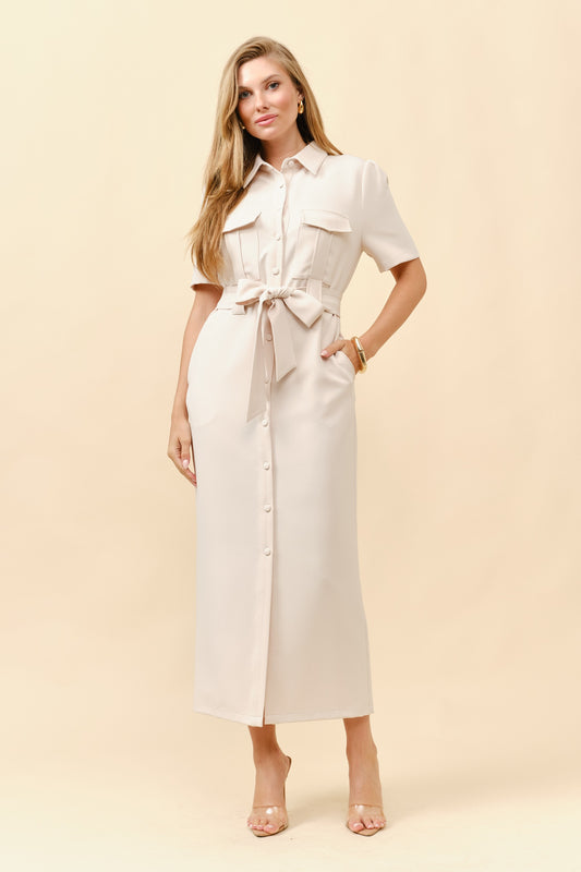 Vestido Camisero Midi con Cinturón y Bolsillos – Beige Elegante