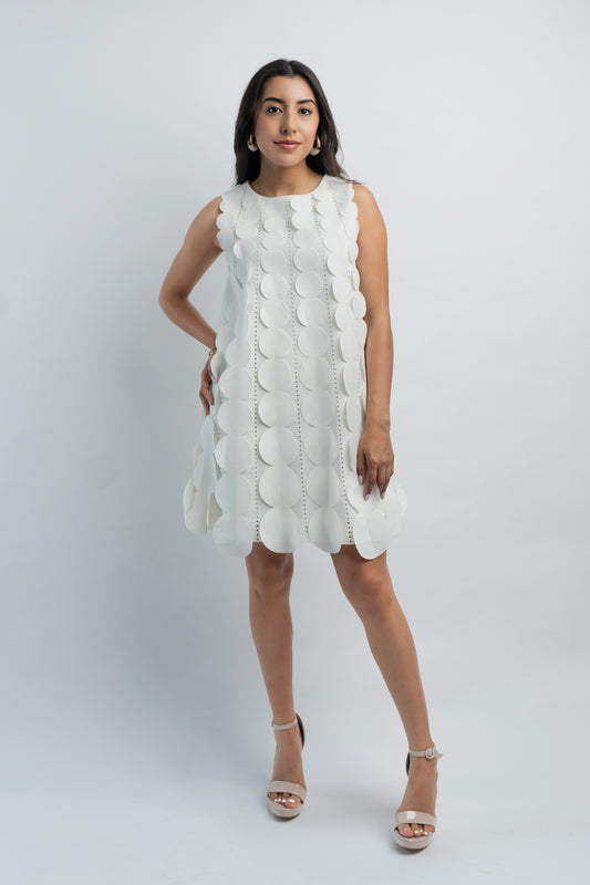Vestido Blanco con Aplicaciones