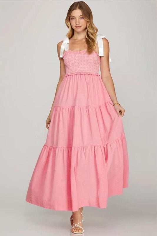 Vestido Rosa con Tirantes Blancos