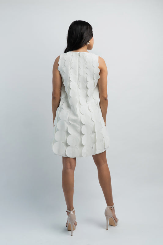 Vestido Blanco con Aplicaciones