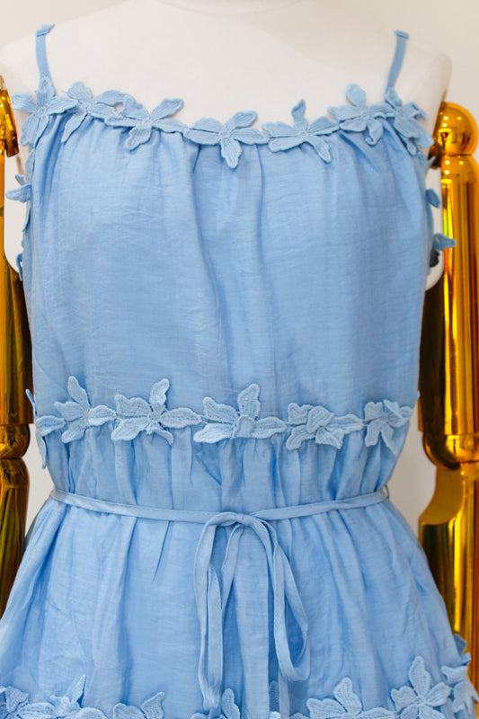Vestido Celeste Aplicaciones Flores